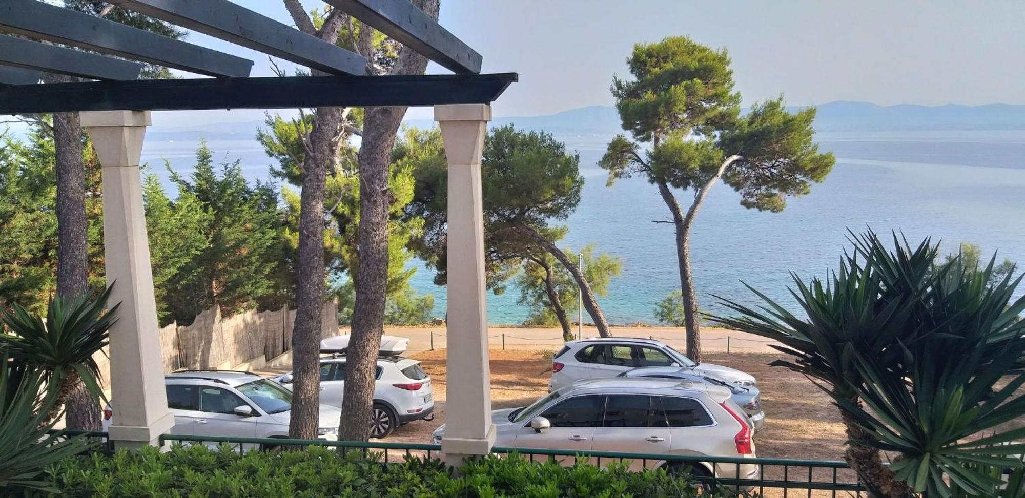 Apartments Villa La Riva - Seafront Accommodation Sutivan Exteriér fotografie